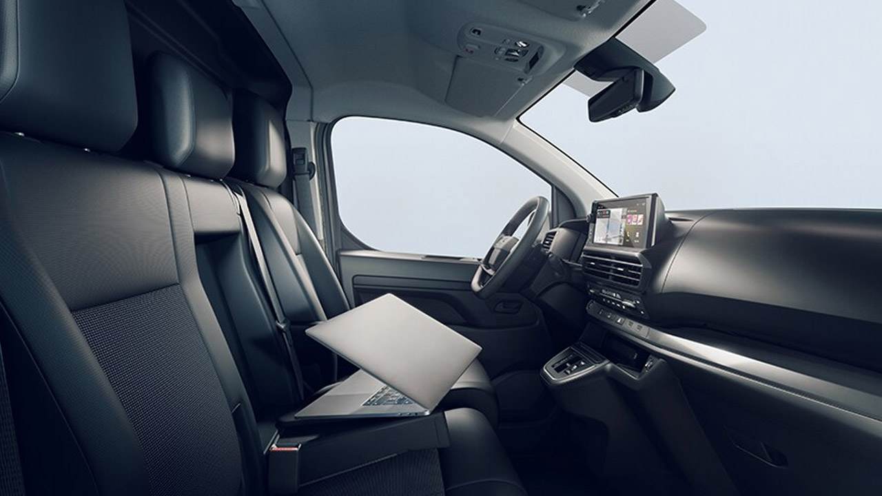 Opel Vivaro - Mobilní kancelář - Nastavitelný stolek Opel Vivaro