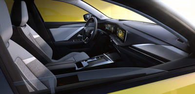 Nový Opel Astra: Sebevědomý a (také) elektrický automobil