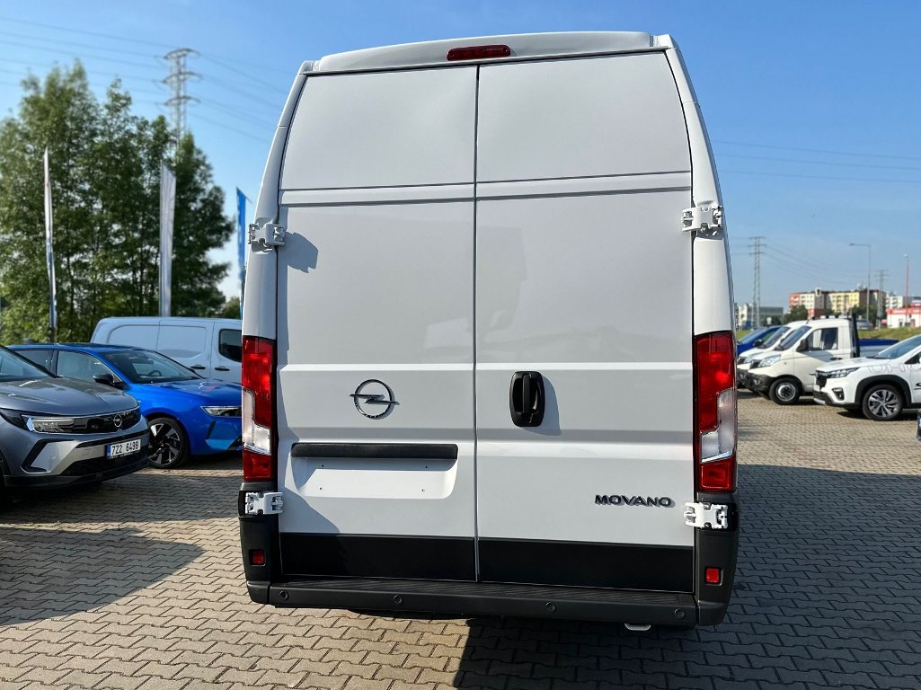 Opel Movano