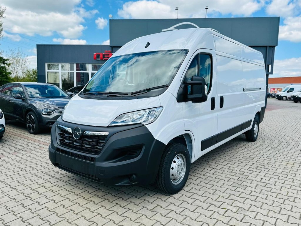 Opel Movano